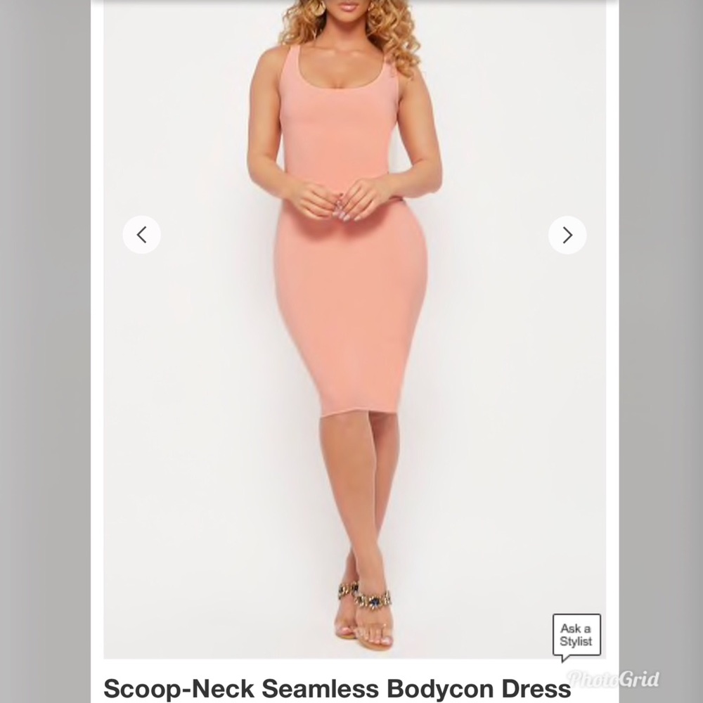 Forever 21 Scoop Neck seamless bodycon